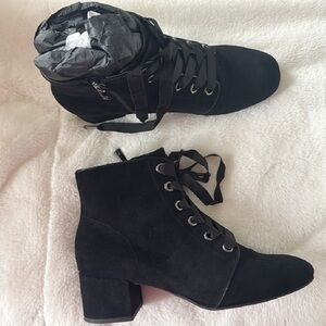 Donald Pliner Cortes Velvet lace up Grosgrain Trim Combat ankle Boots